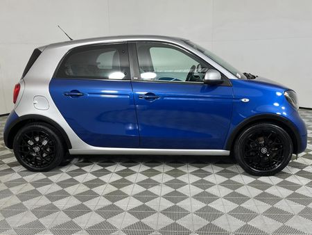 2016-Smart-ForFour-Proxy_16