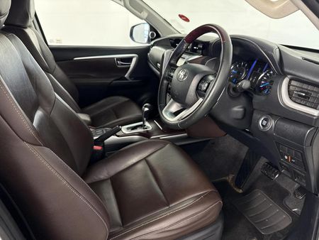 2018-Toyota-Fortuner-28-GD-6-Raised-Body-Auto_9