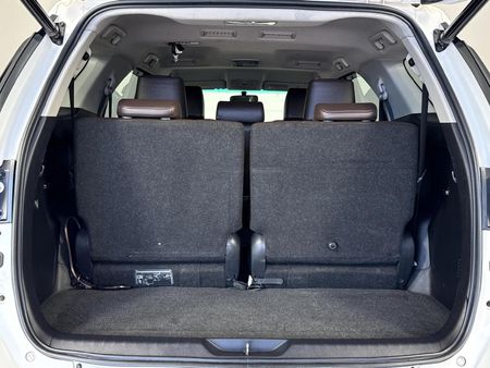 2018-Toyota-Fortuner-28-GD-6-Raised-Body-Auto_14