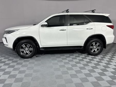 2022-Toyota-Fortuner-24-GD-6-Raised-Body-Auto_19