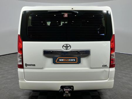 2022-Toyota-Quantum-28-GL-11-seat_19