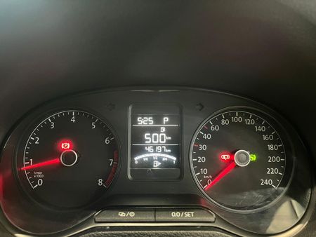 2024-Volkswagen-Polo-Vivo-16-Comfortline-Auto-5-dr_10