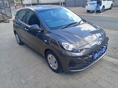 2024-Hyundai-Grand-i10-10-Motion_12