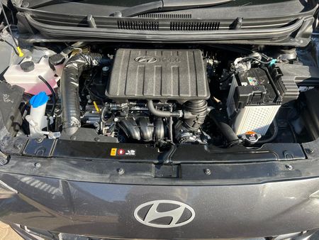 2024-Hyundai-Grand-i10-10-Motion_4