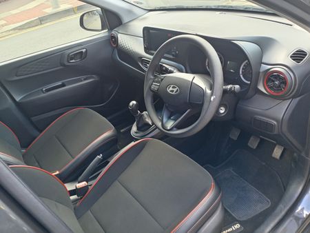 2024-Hyundai-Grand-i10-10-Motion_5