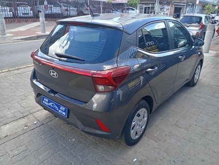 2024-Hyundai-Grand-i10-10-Motion_7