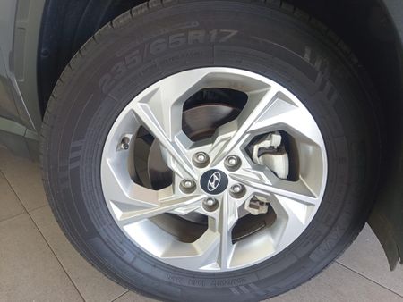 2023-Hyundai-Tucson-20-Premium-Auto_13