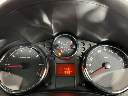 2012-Peugeot-207-CC-16-Sport-II_2