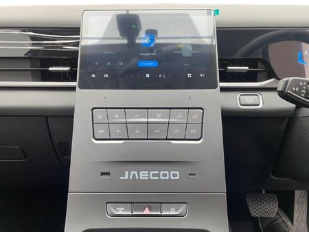 2026-Jaecoo-J5-15T-Core_16