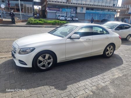 2016-Mercedes-Benz-C-Class-C-180-Auto_12