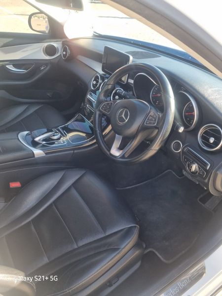 2016-Mercedes-Benz-C-Class-C-180-Auto_3