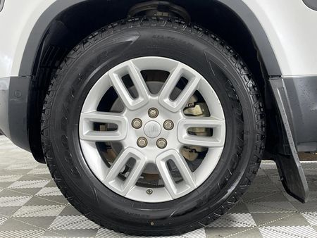 2020-Land-Rover-Defender-110-D240-S-177kW_4