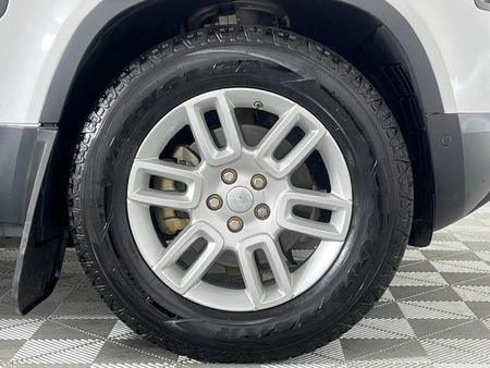 2020-Land-Rover-Defender-110-D240-S-177kW_5