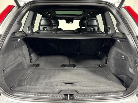 2017-Volvo-XC90-T8-Twin-Engine-Inscription-AWD_13