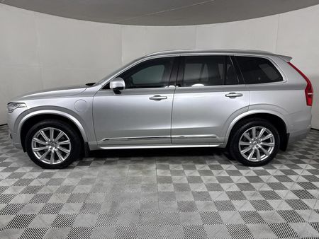 2017-Volvo-XC90-T8-Twin-Engine-Inscription-AWD_18
