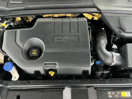 2019-Land-Rover-Discovery-Sport-20i4-D-HSE-Lux_12