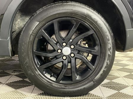 2019-Land-Rover-Discovery-Sport-20i4-D-HSE-Lux_6