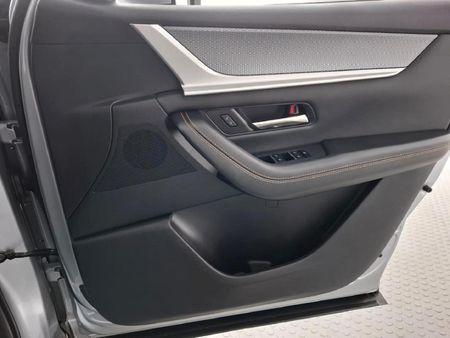 2025-Mazda-CX-60-33D-AWD-Takumi_9