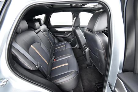 2025-Mazda-CX-60-33D-AWD-Takumi_14