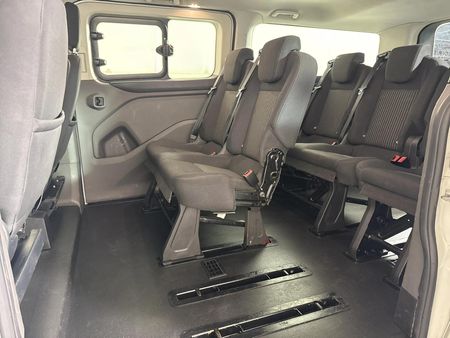 2021-Ford-Tourneo-Custom-22-TDCi-Trend-LWB-92kW_2