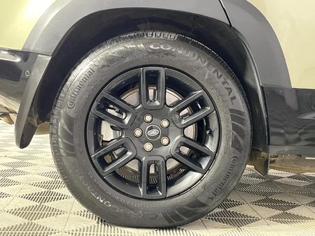2021-Land-Rover-Defender-110-D300-SE-X-Dynamic-221kW_7