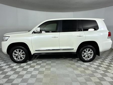 2017-Toyota-Land-Cruiser-200-45-D-V8-VX-R-Auto_19