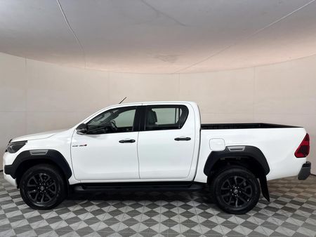 2022-Toyota-Hilux-28-GD-6-Raised-Body-Legend-4x4-Auto-Double-Cab_17