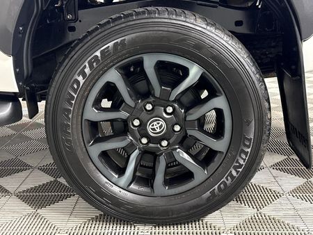 2022-Toyota-Hilux-28-GD-6-Raised-Body-Legend-4x4-Auto-Double-Cab_6