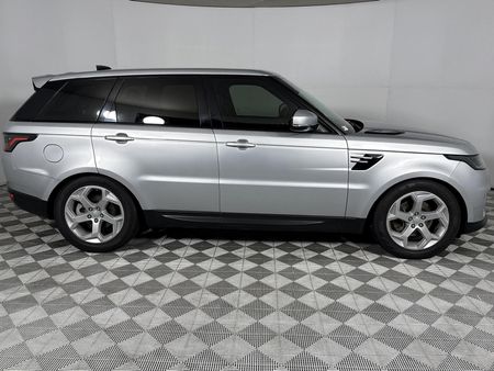 2019-Land-Rover-Range-Rover-Sport-30-SE-250kW_16