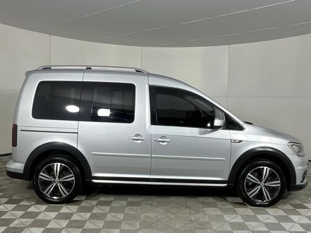 2018-Volkswagen-Caddy-Alltrack-20-TDI-Auto-103kW_18