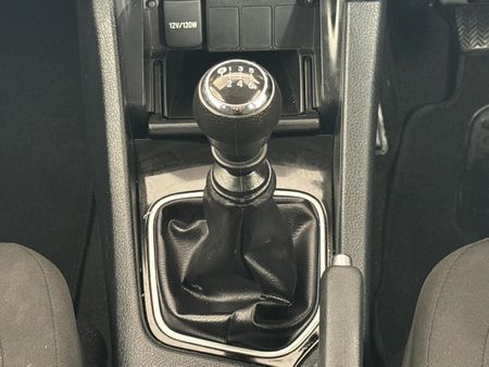 2023-Toyota-Corolla-Quest-18-Plus_10