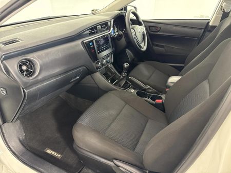 2023-Toyota-Corolla-Quest-18-Plus_8