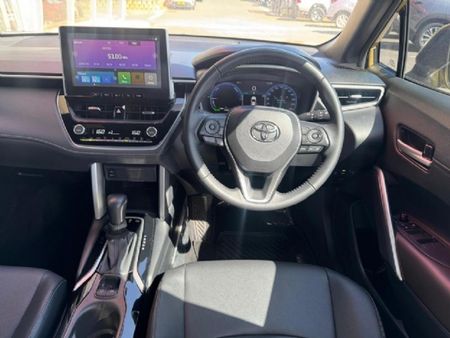 2025-Toyota-Corolla-Cross-18-XR-Hybrid_1