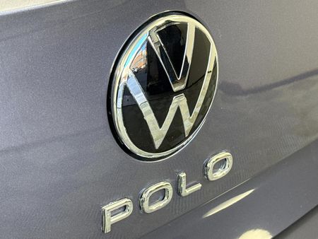 2025-Volkswagen-Polo-10-TSI_10
