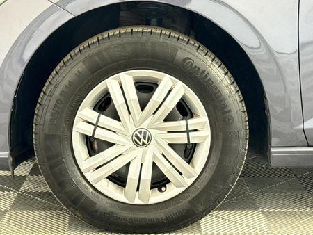 2025-Volkswagen-Polo-10-TSI_3