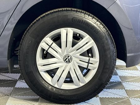 2025-Volkswagen-Polo-10-TSI_5