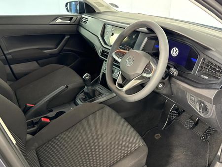 2025-Volkswagen-Polo-10-TSI_8