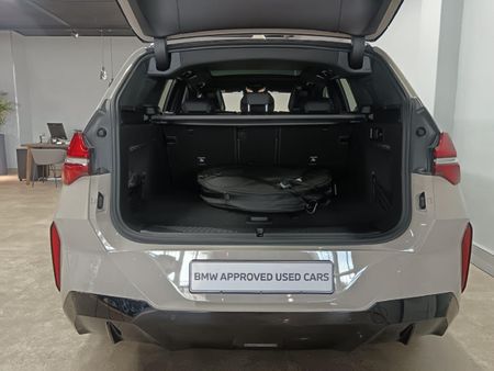 2024-BMW-X3-30e-xDrive-M-Sport_5