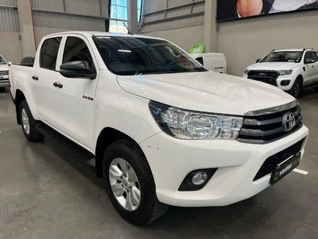 2018-Toyota-Hilux-24-GD-6-Raised-Body-SRX-Double-Cab_0
