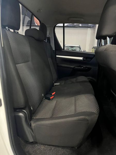 2018-Toyota-Hilux-24-GD-6-Raised-Body-SRX-Double-Cab_11