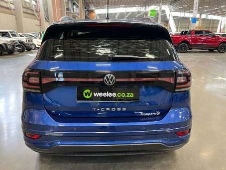 2022-Volkswagen-T-Cross-10-TSI-Comfortline_3