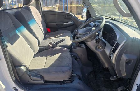 2017-Kia-K-Series-Pick-Up-K-2700-Workhorse_11