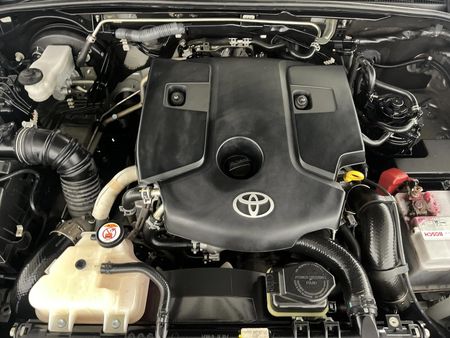 2022-Toyota-Hilux-24-GD-6-Raised-Body-Raider-Auto-Extended-Cab_9