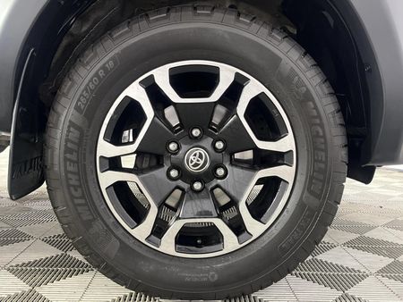 2022-Toyota-Hilux-24-GD-6-Raised-Body-Raider-Auto-Extended-Cab_3