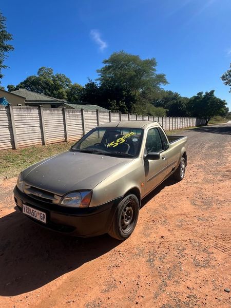 2003-Ford-Bantam-16i_4