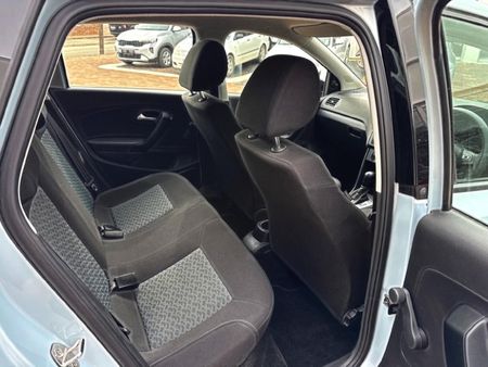 2026-Volkswagen-Polo-Vivo-16-Life_5