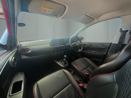 2026-Hyundai-Grand-i10-10-Fluid_11