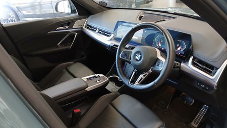 2025-BMW-X1-sDrive18i-M-Sport_4