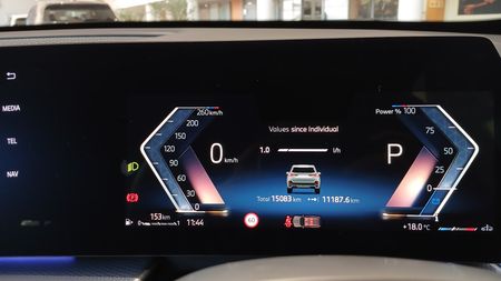 2025-BMW-X1-sDrive18i-M-Sport_5