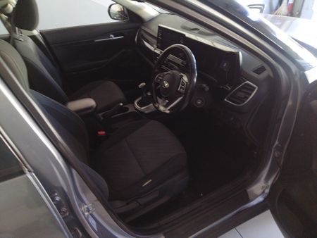 2021-Kia-Seltos-15D-EX_8